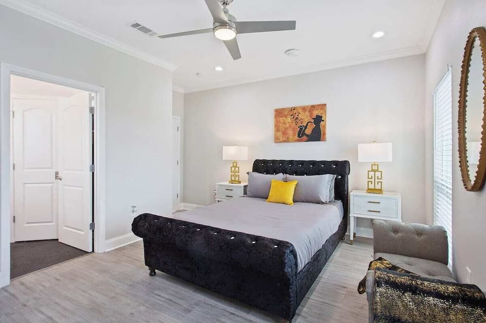 Photo of Bedroom in Mid-City