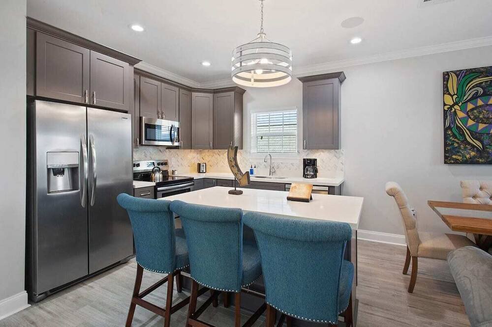 Photo of Kitchen in Mid-City