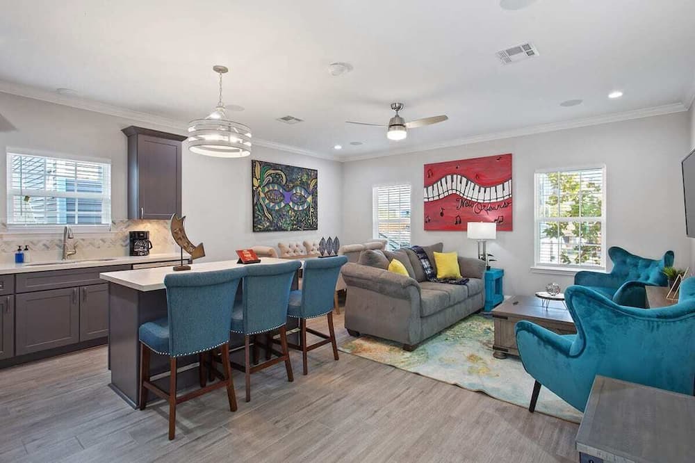 Photo of Kitchen in Mid-City