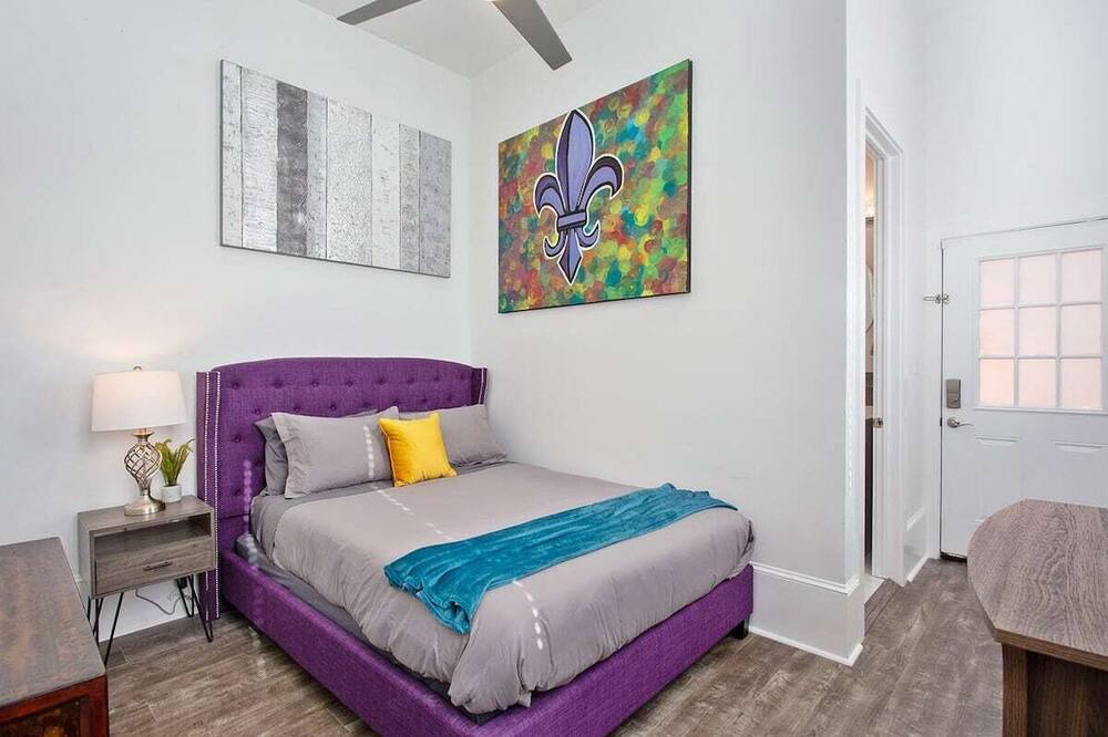 Photo of Bedroom in Mid-City