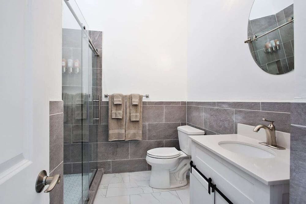 Photo of Bathroom in Mid-City