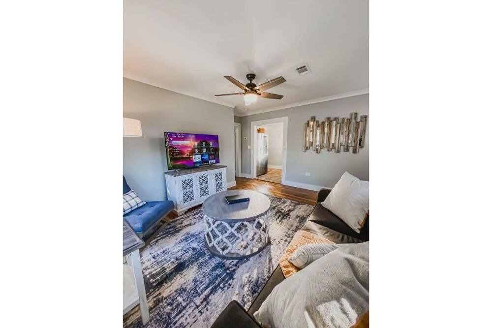 Photo of Bedroom in Hattiesburg