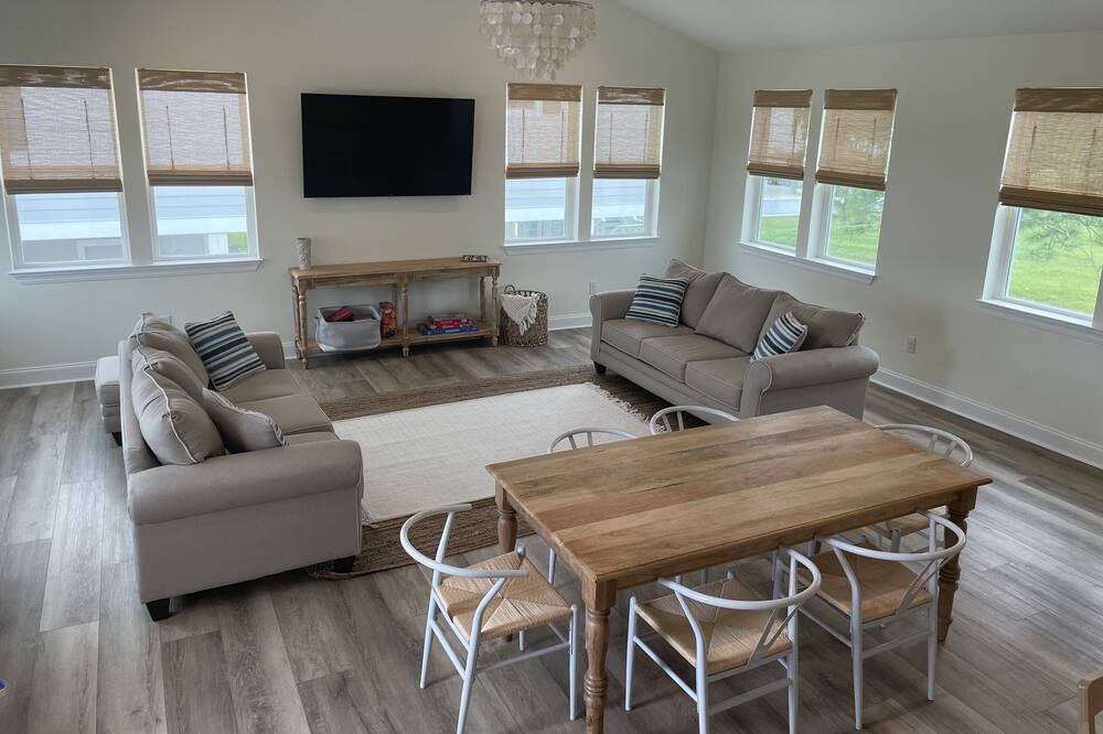 Photo of Livingroom in Waveland