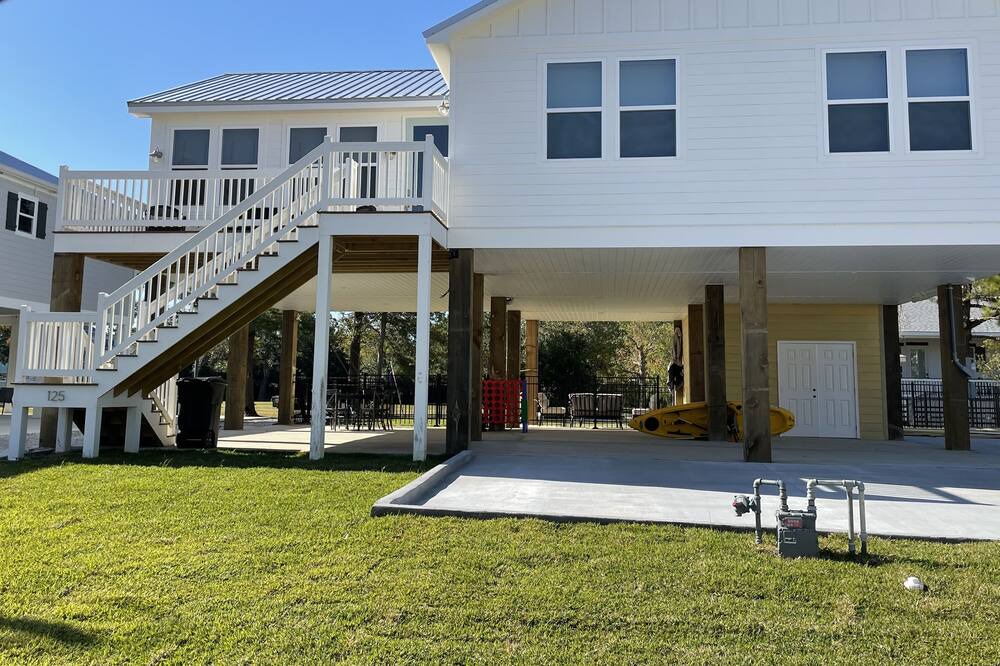 Photo of Outdoor in Waveland