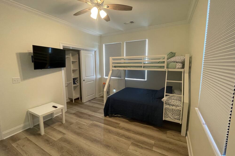 Photo of Bedroom in Waveland