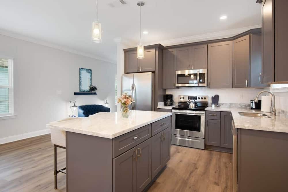 Photo of Kitchen in South 7th Ward