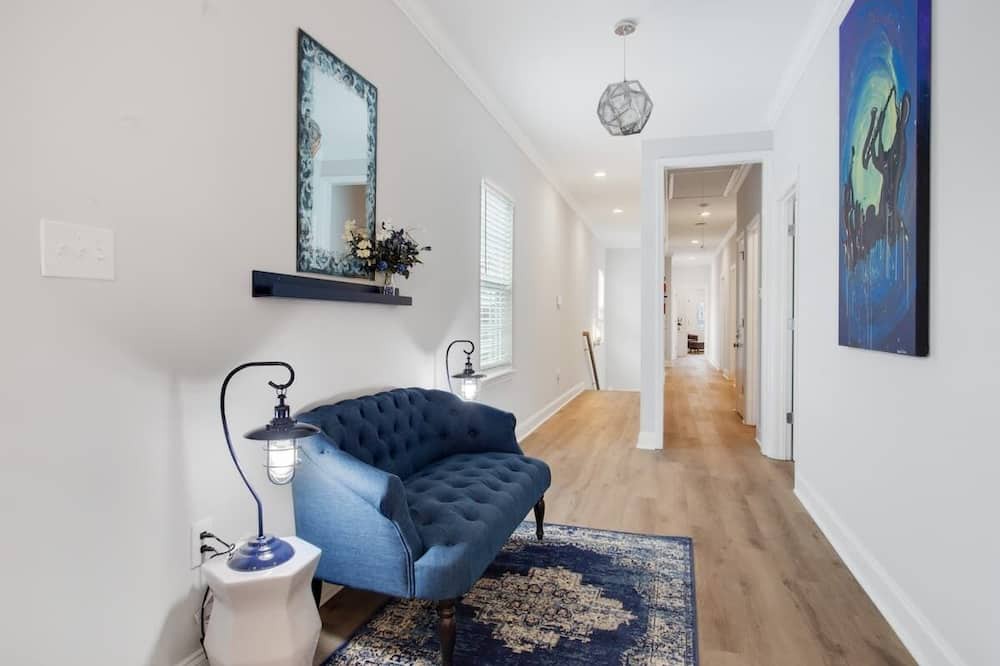 Photo of Livingroom in South 7th Ward