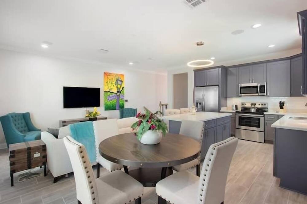 Photo of Livingroom in Tulane - Gravier