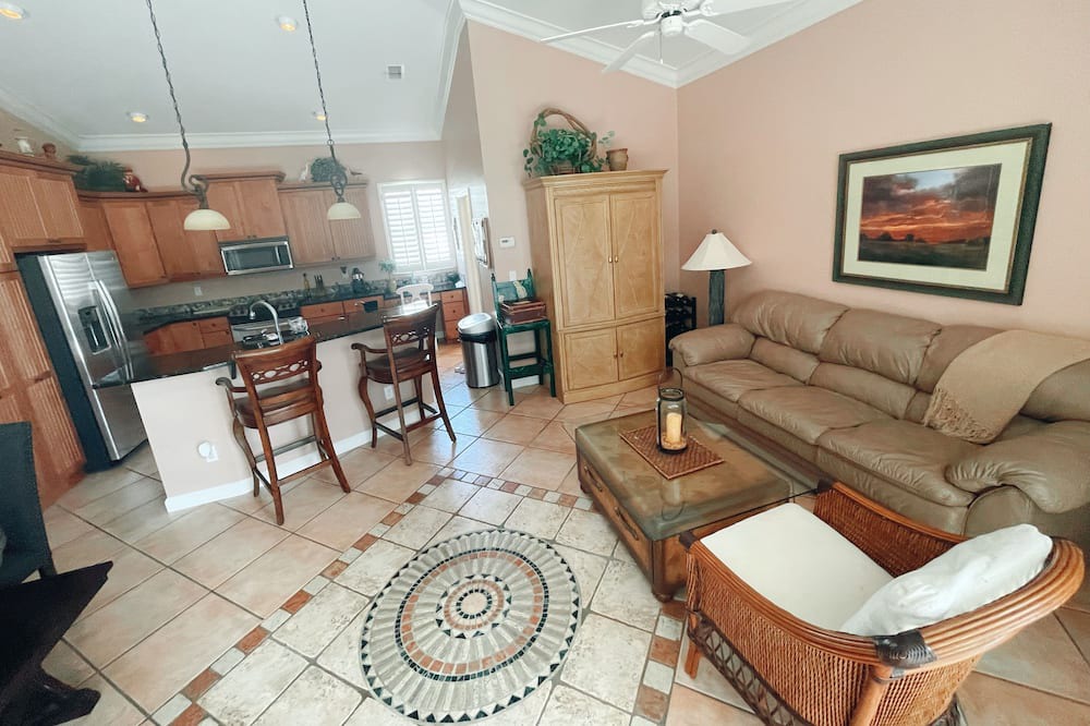 Photo of Livingroom in Kings Lake