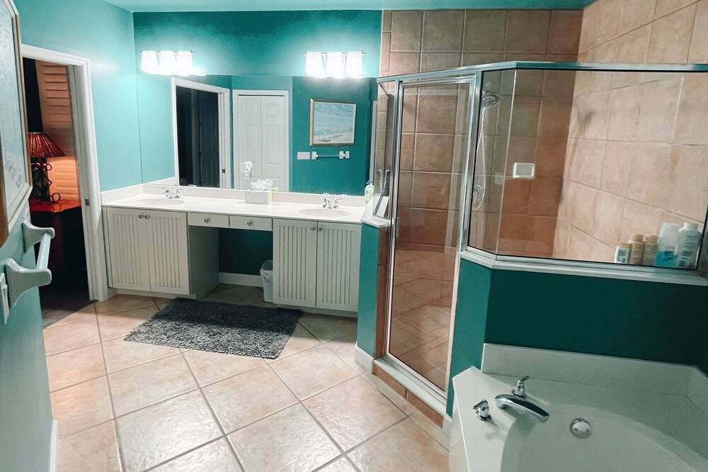 Photo of Bedroom in Kings Lake