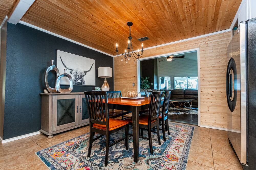 Photo of Livingroom in Lone Star