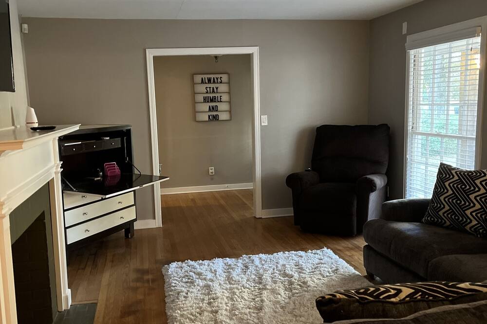 Photo of Livingroom in Jackson