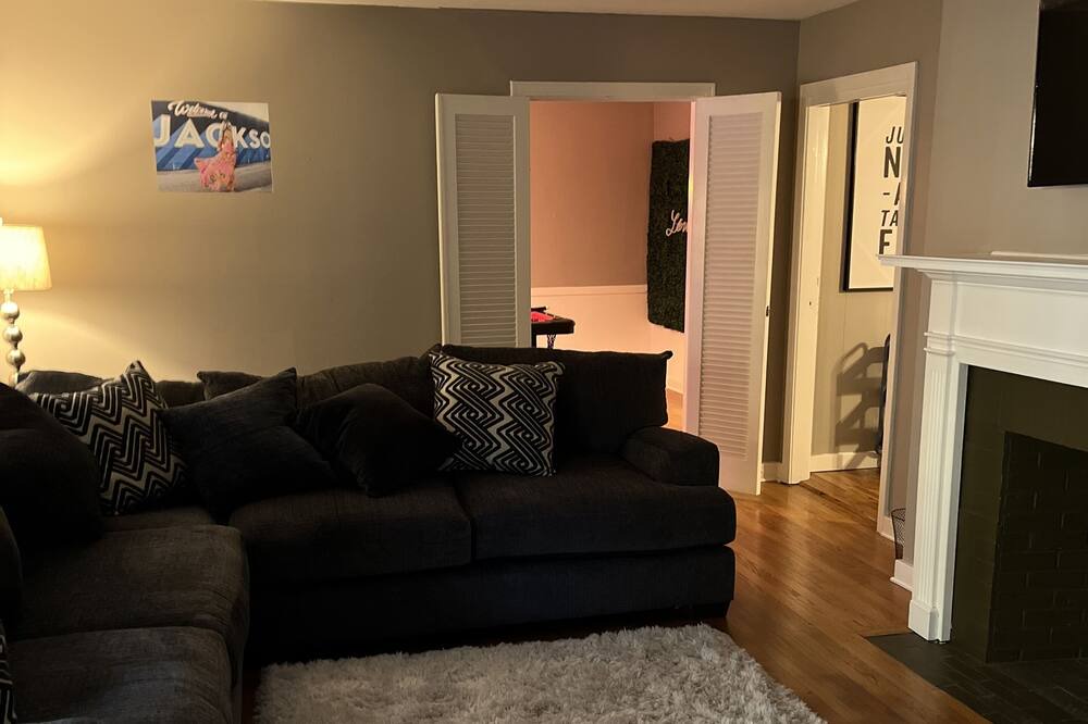 Photo of Livingroom in Jackson