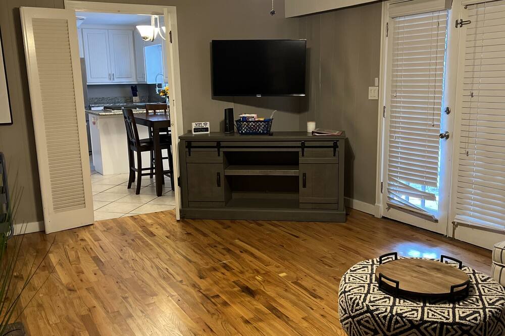 Photo of Livingroom in Jackson