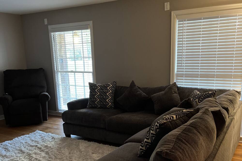 Photo of Livingroom in Jackson
