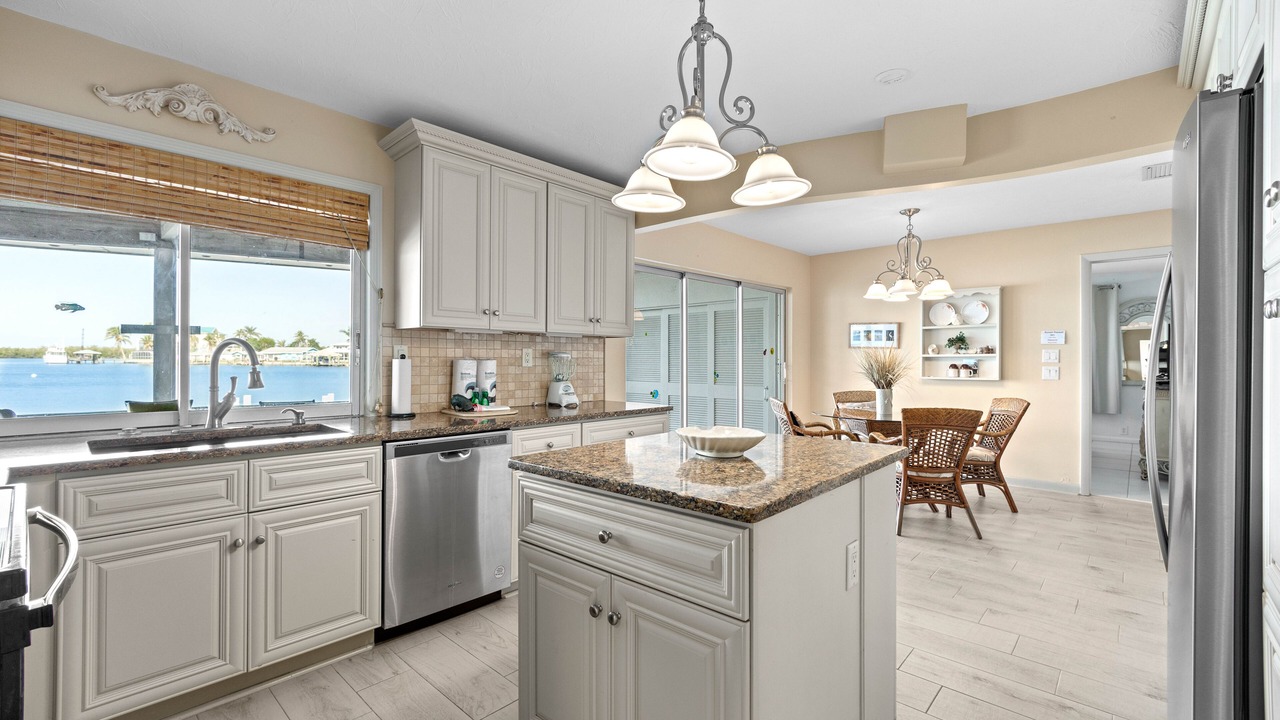 Photo of Kitchen in Isles of Capri