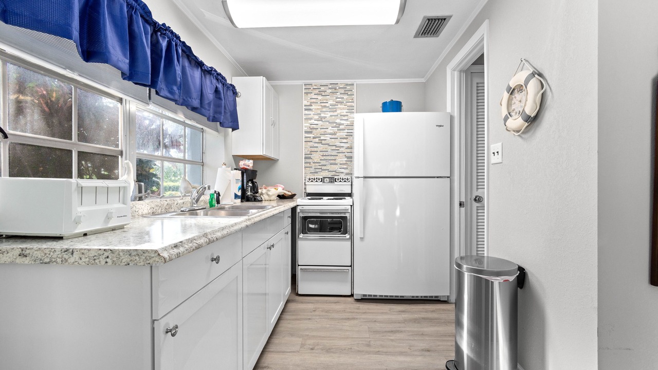 Photo of Kitchen in Isles of Capri