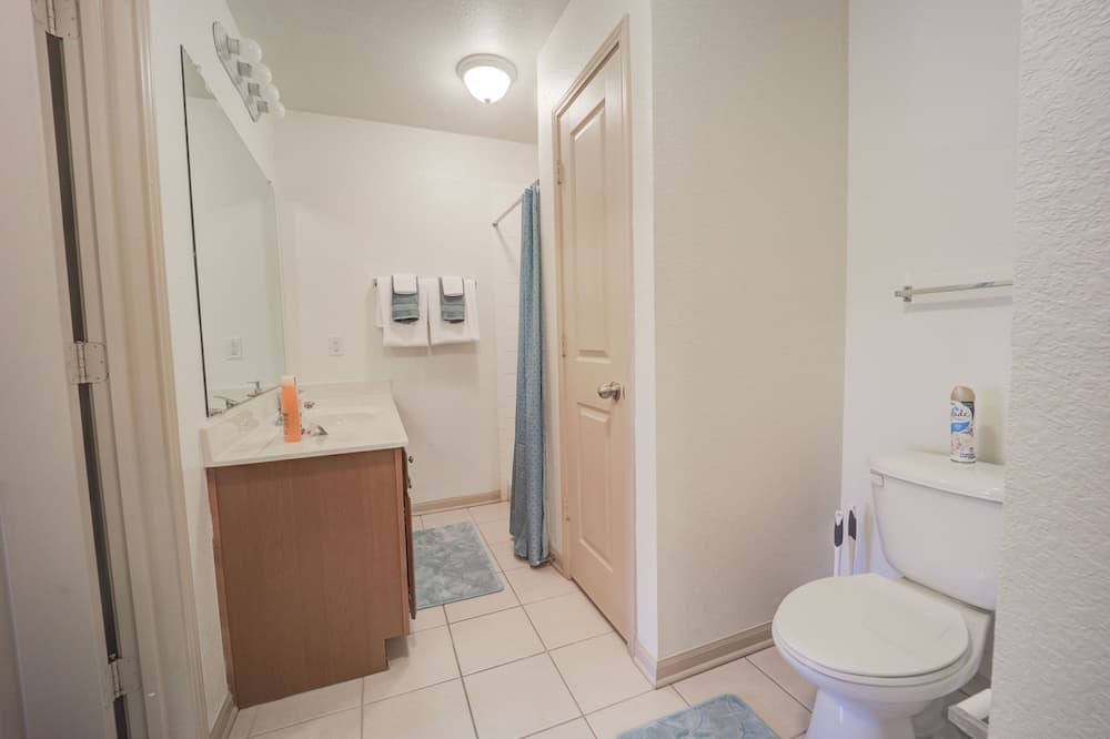 Photo of Bathroom in Wright