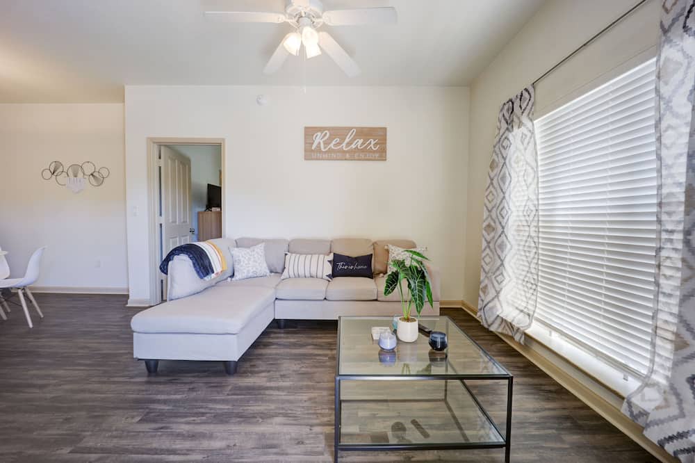 Photo of Livingroom in Wright