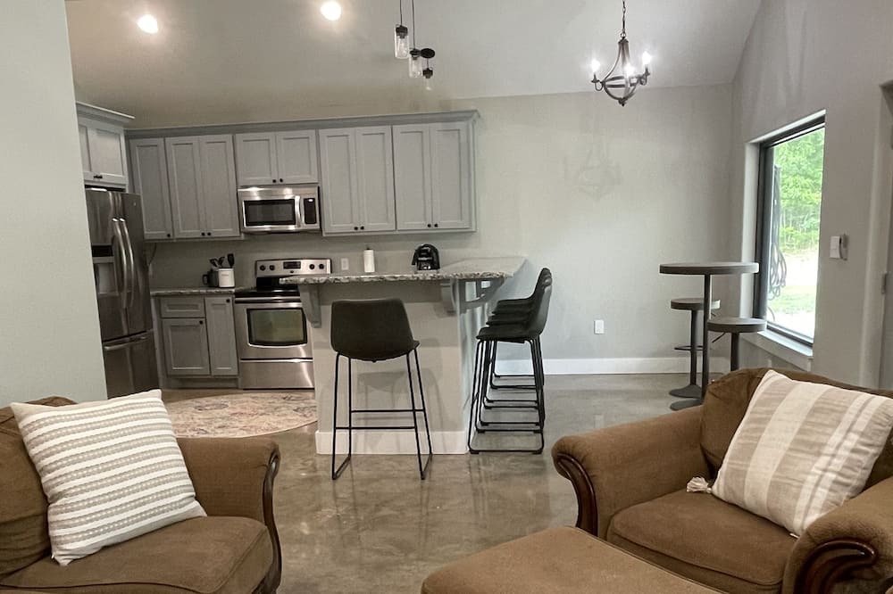 Photo of Livingroom in Jasper