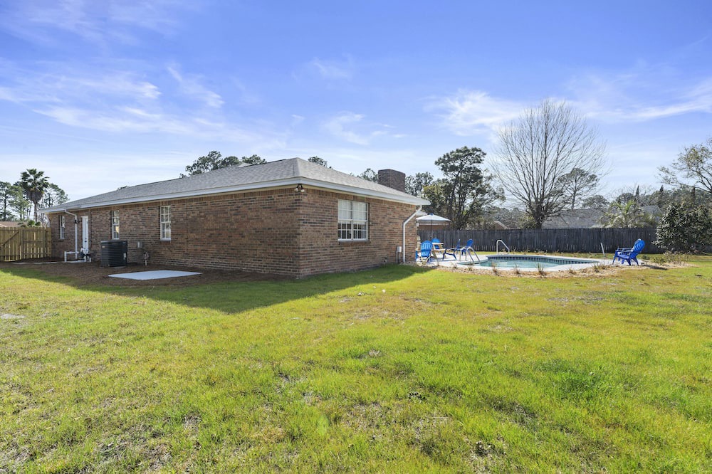 Photo of Outdoor in Myrtle Grove