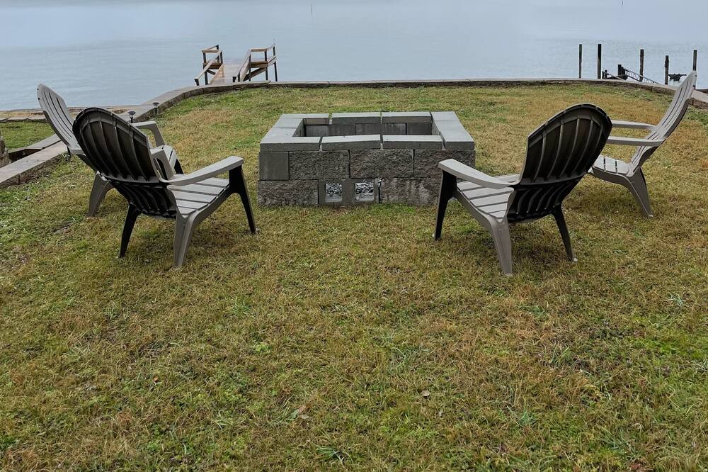Photo of Outdoor in Pelican