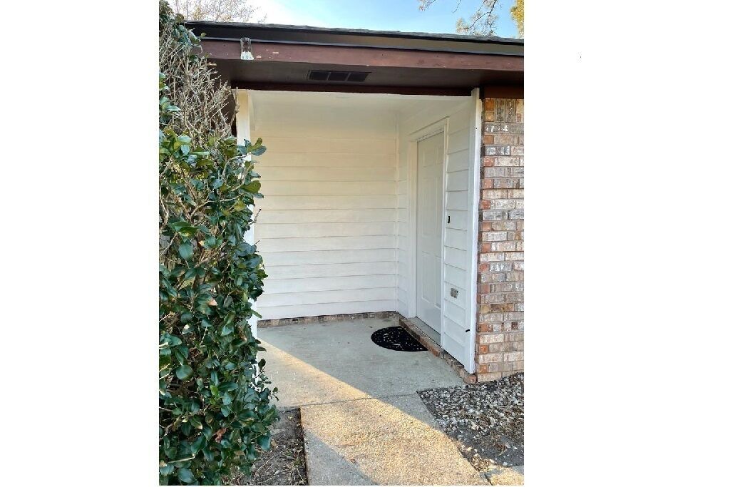 Photo of Outdoor in Myrtle Grove