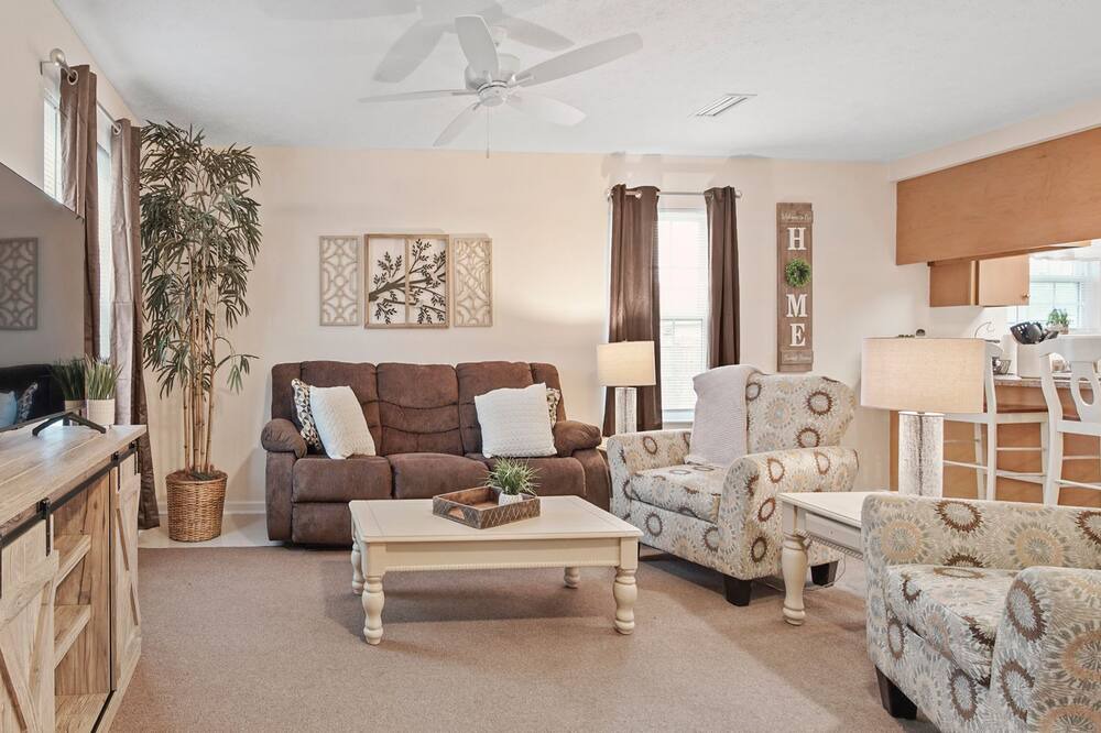 Photo of Livingroom in Callaway