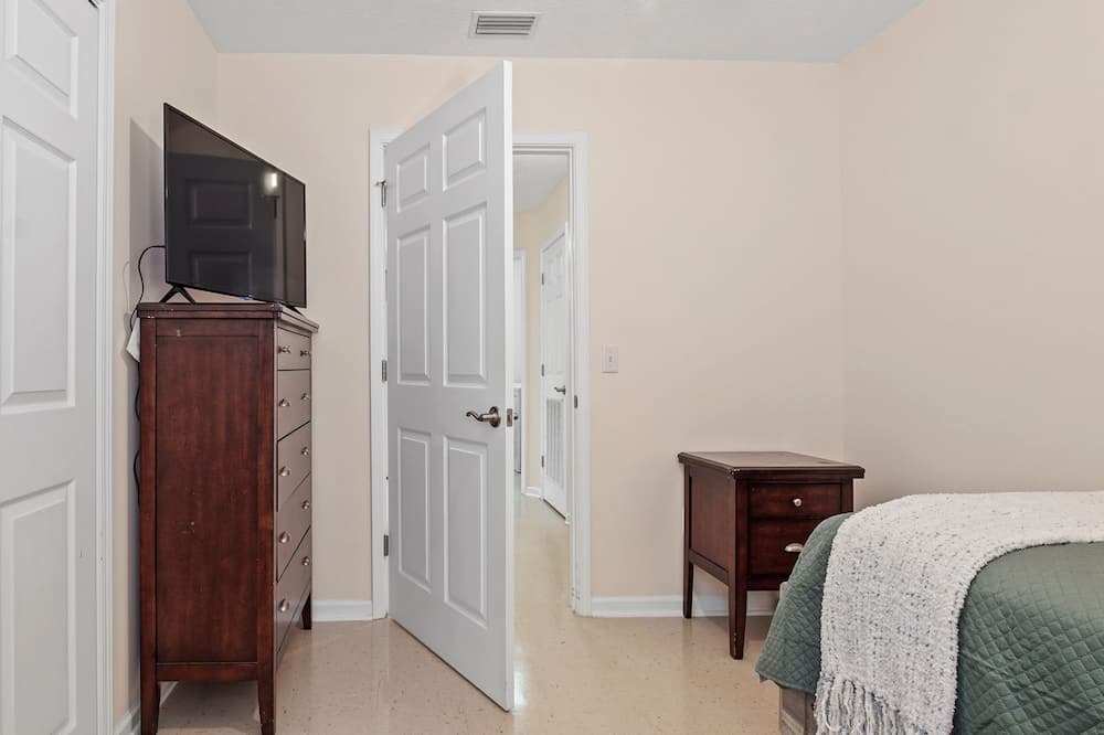 Photo of Bedroom in Callaway