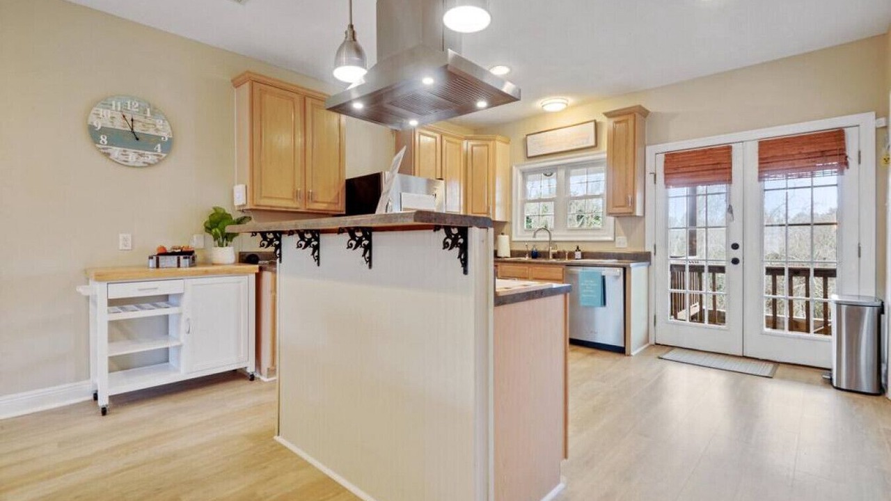 Photo of Kitchen in Waveland