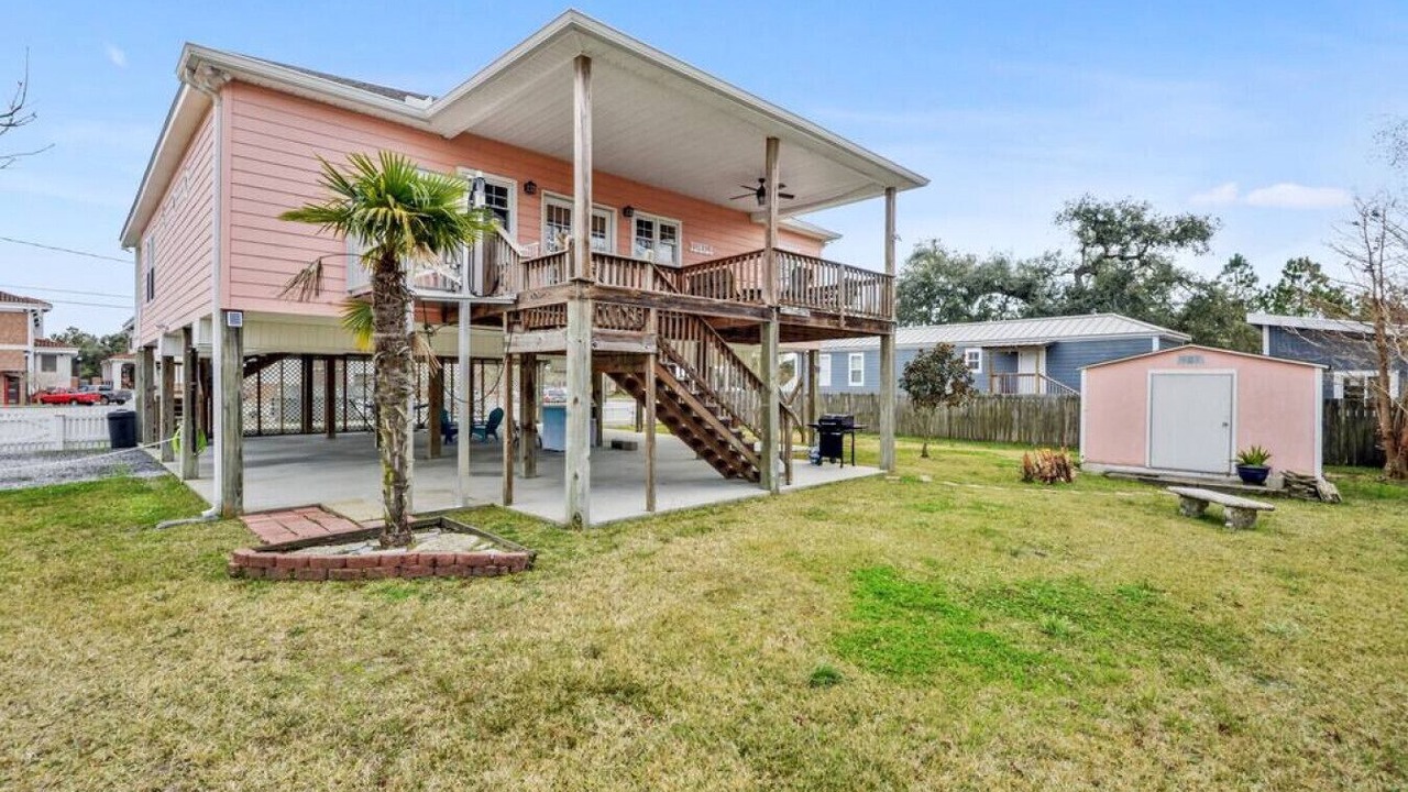 Photo of Outdoor in Waveland