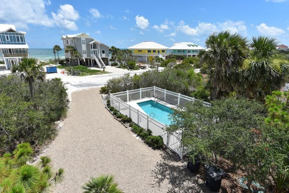 Photo of Outdoor in Treasure Beach Village