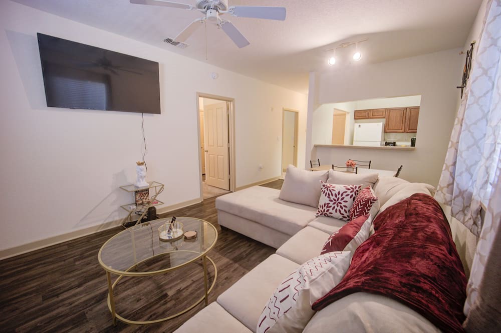 Photo of Livingroom in Wright