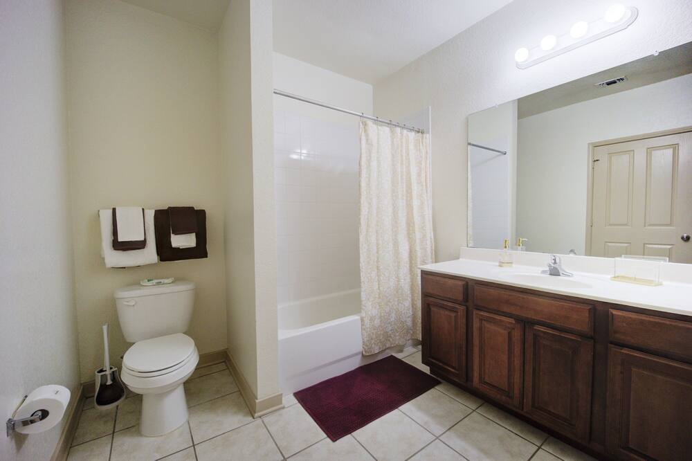 Photo of Bathroom in Wright