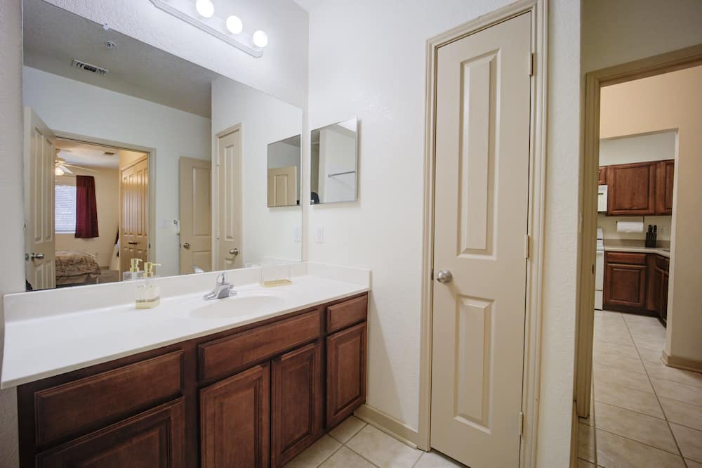 Photo of Bathroom in Wright