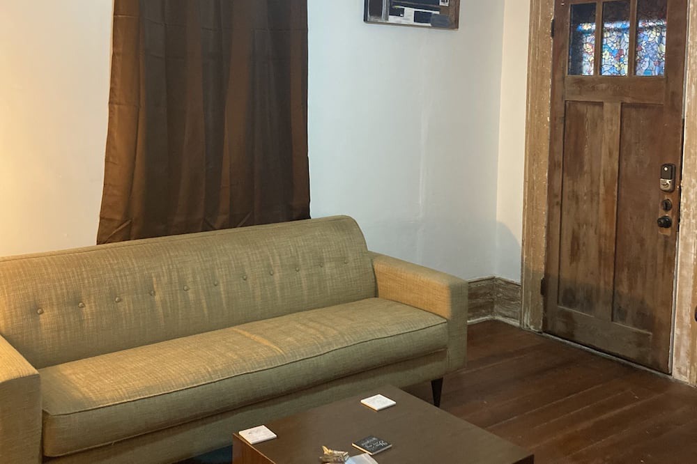 Photo of Livingroom in Faubourg Delassize