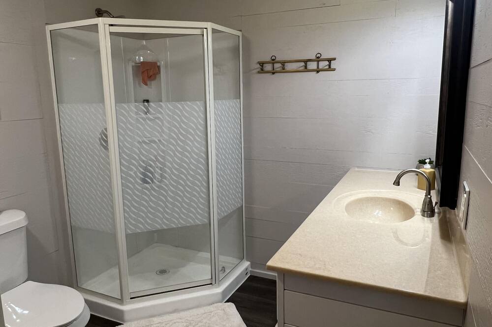 Photo of Bathroom in Bronson