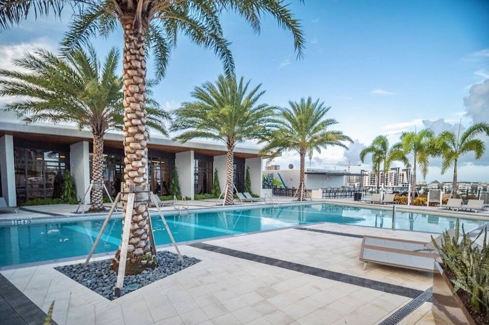 Photo of Outdoor in Flagler Village