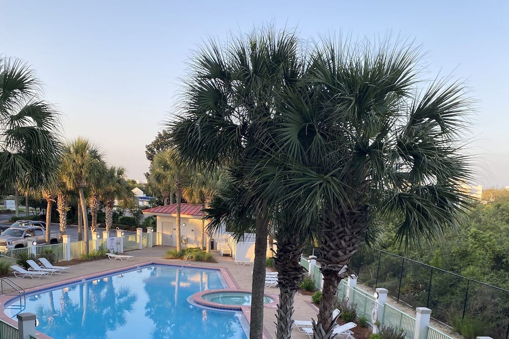 Photo of Patio Balcony in Rosemary Beach