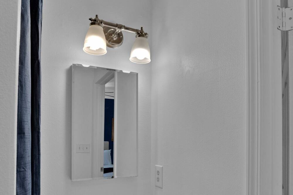 Photo of Bathroom in Broadmoor