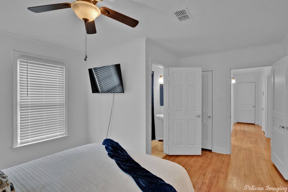 Photo of Bedroom in Broadmoor
