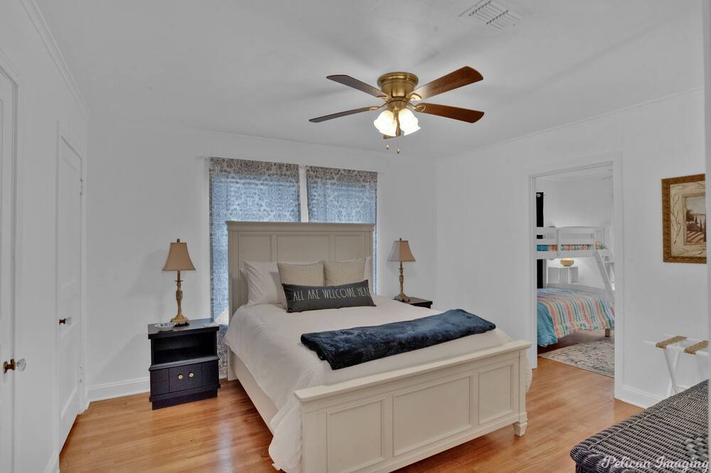 Photo of Bedroom in Broadmoor