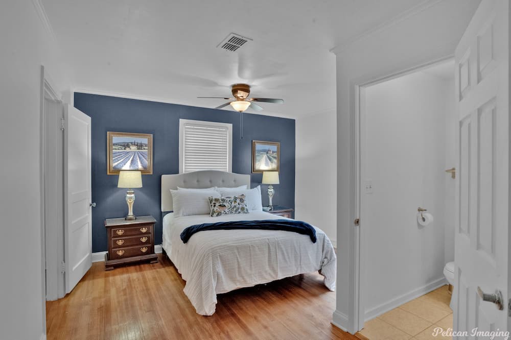 Photo of Bedroom in Broadmoor