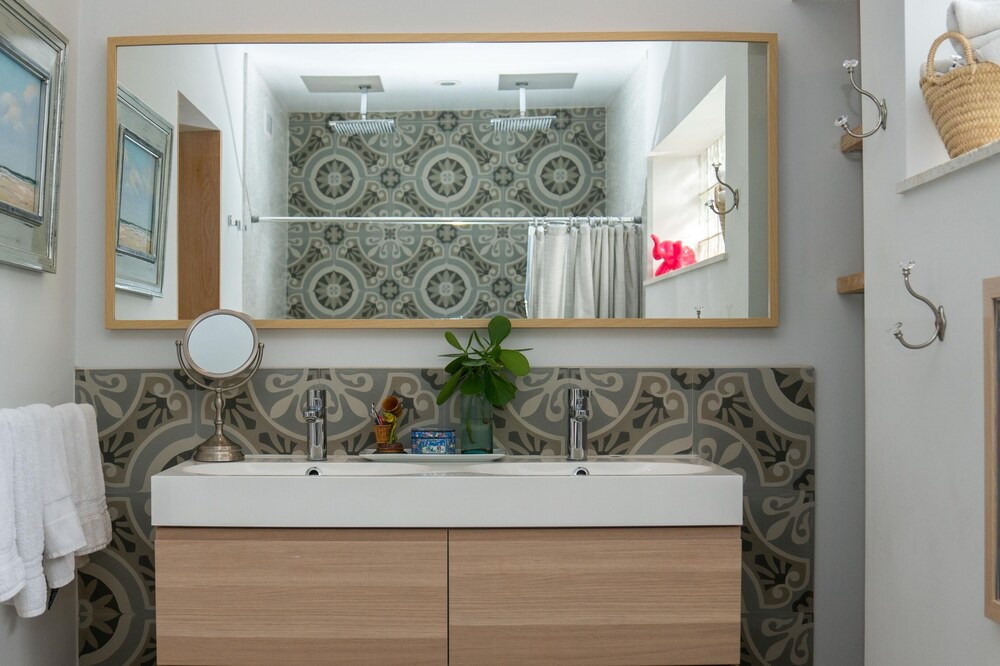 Photo of Bathroom in Pinecrest