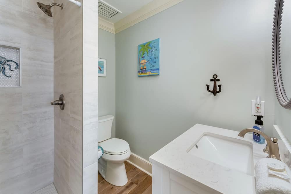 Photo of Bathroom in Plantation