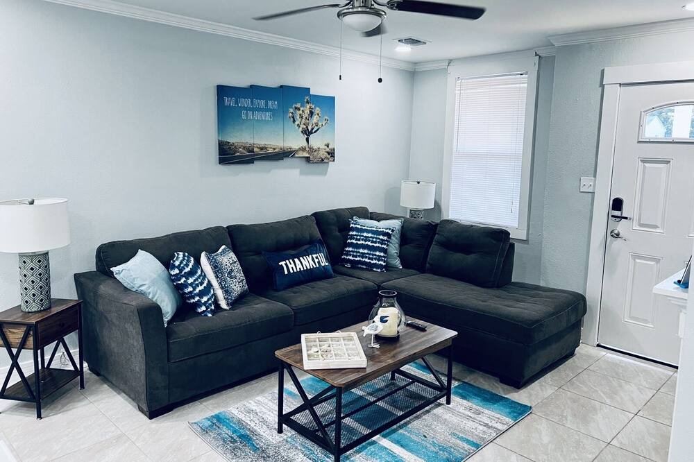 Photo of Livingroom in Warrington