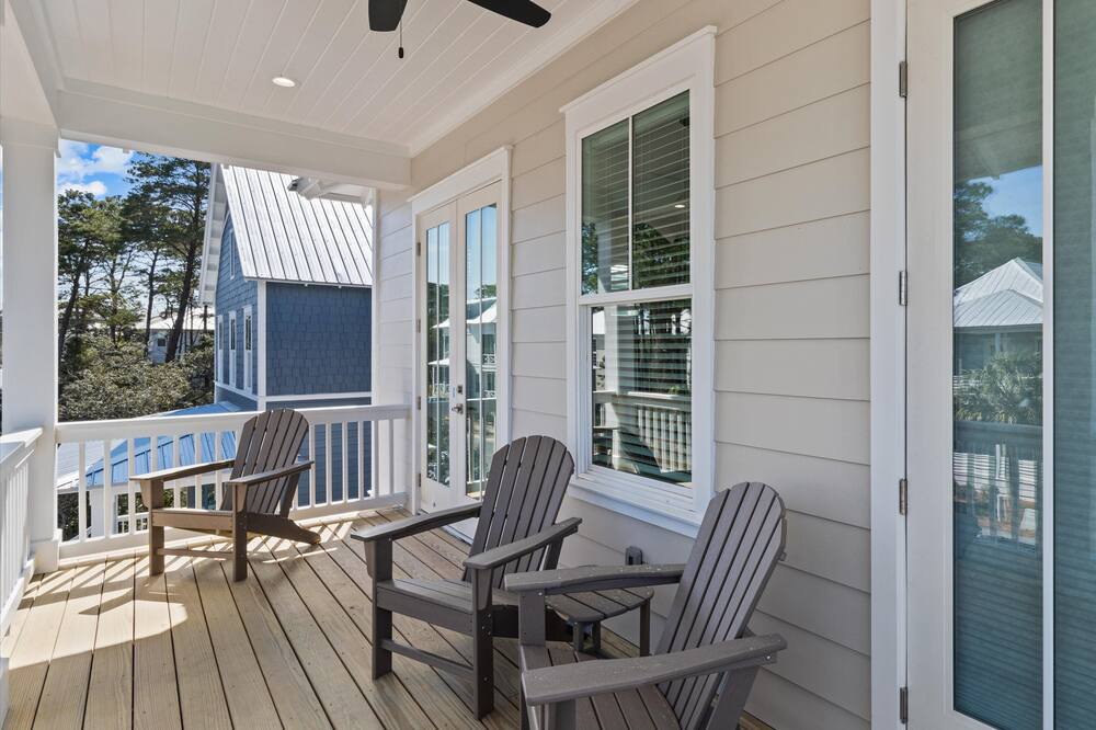 Photo of Patio Balcony in Lakeside at Blue Mountain Beach