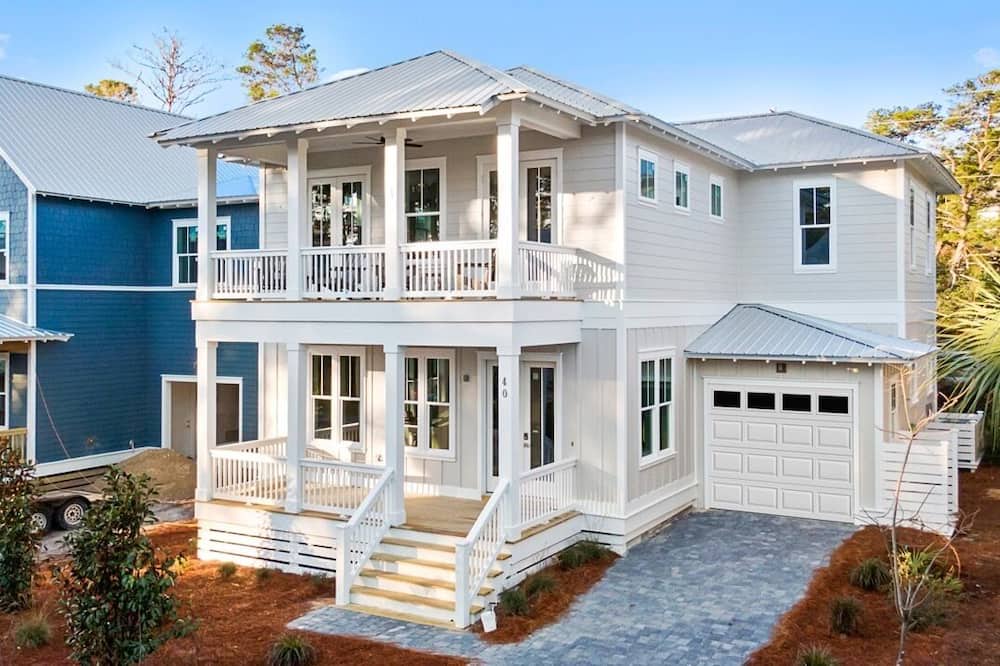 Photo of Outdoor in Lakeside at Blue Mountain Beach