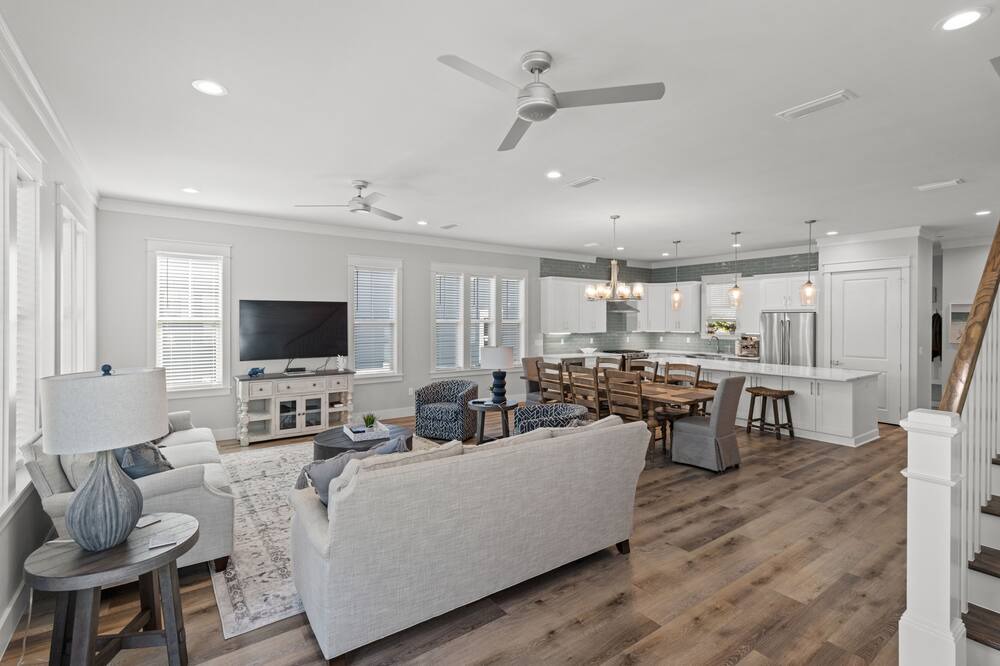 Photo of Livingroom in Lakeside at Blue Mountain Beach