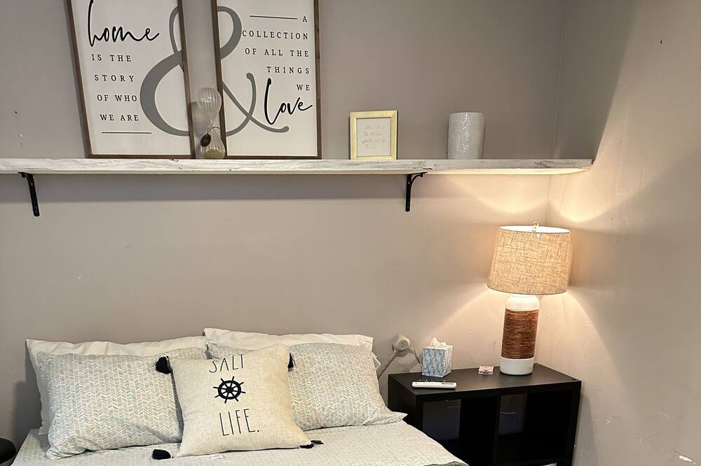 Photo of Bedroom in Southeast Pensacola